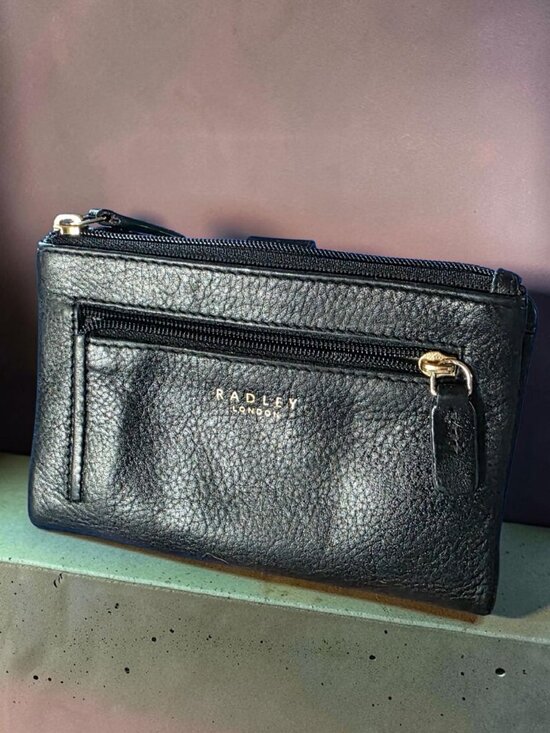 RADLEY LONDON Handbags - RADLEY LONDON LARKSWOOD Medium Black Bifold Wallet